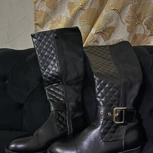 Elegant Black Quilted Women's Boots size9us